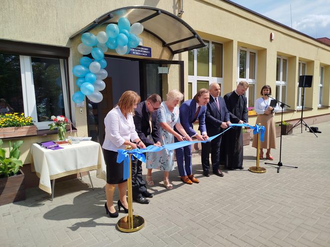 Przez lata ŚDS w Siedlcach działał w dwóch lokalizacjach, teraz już oficjalnie funkcjonuje w jednym miejscu, w budynkach dostosowanych do potrzeb osób z niepełnosprawnościami.
