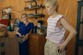 Barwy szczęścia, odcinek 3113. Dominika (Karolina Chapko), Renata (Anna Mrozowska)