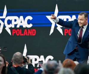 Jakimi samochodami jeżdżą kandydaci na prezydenta 2025? Sprawdziliśmy, co stoi w ich garażach!