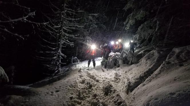 Tragedia w górach. Dwaj Polacy nie żyją. Skialpiniści zginęli pod lawiną [ZDJĘCIA]