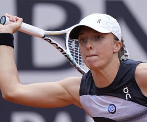 Iga Świątek demoluje w Rzymie! 12 wygranych gemów z rzędu i awans do 4. rundy! WTA Rzym Świątek - Curenko WYNIK RELACJA NA ŻYWO