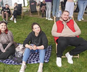 Kortowiada 2025. Koncerty na Plaży Kortowskiej przyciągnęły tłumy. Tak wyglądał drugi dzień imprezy!