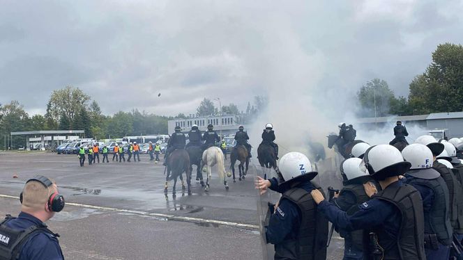 Ćwiczenia policjantów i strażników miejskich
