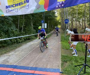 Kilometry Pomocy Michelin 2024. Sportowe emocje na plaży miejskiej w Olsztynie. Zobacz zdjęcia!