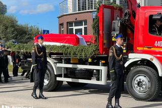 Ostatnie pożegnanie tragicznie zmarłych strażaków z Żukowa