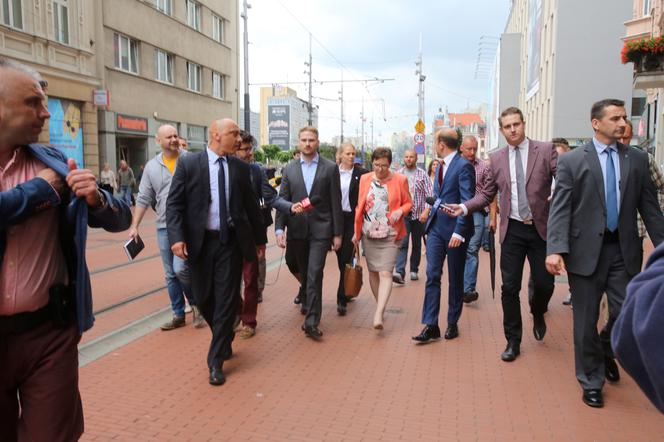 Kondukt żałobny Ewy Kopacz