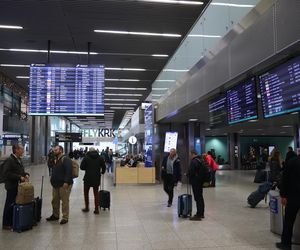 Koszmar pasażerów w Krakowie. Samoloty lądują 100 km dalej