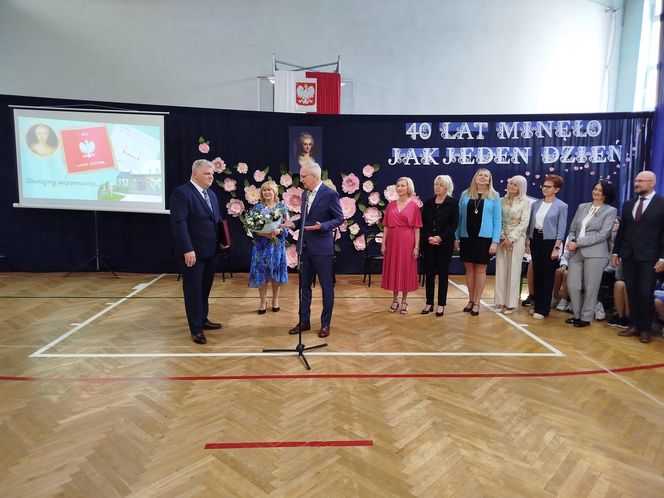 Uroczystość jubileuszowa w siedleckiej "Dziesiątce" była okazją do wspomnień
