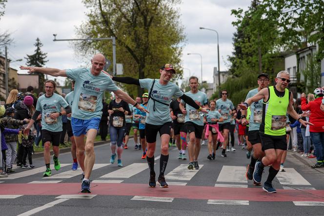 Wings for Life 2023. Tysiące biegaczy na ulicach Poznania