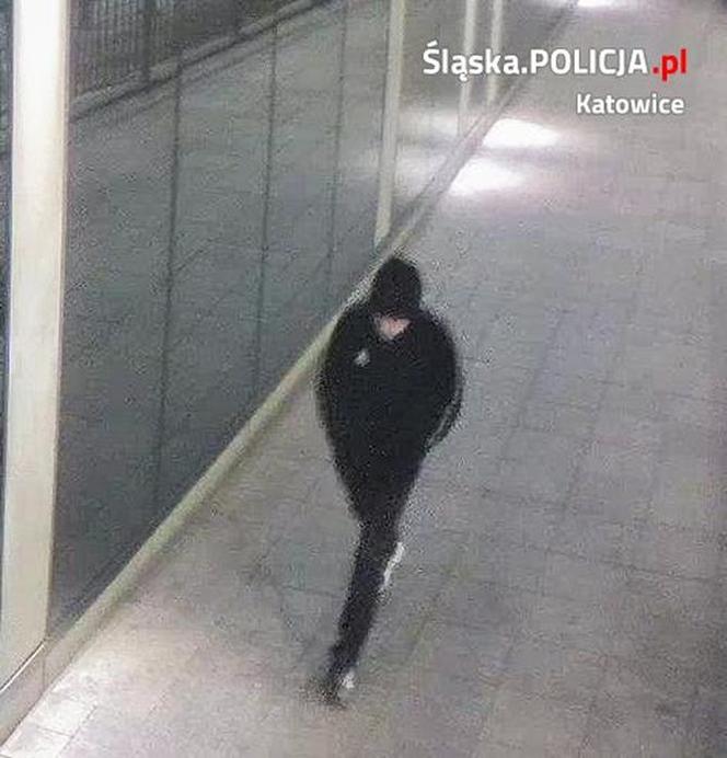 Katowice. Zadał cios nożem w centrum miasta. Policja publikuje wizerunek i prosi o pomoc