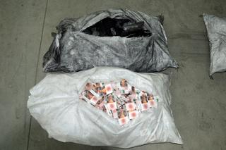 Podlaskie: Niespodzianka w ciężarówce z węglem. Przeliczenie kontrabandy zajęło dwie doby