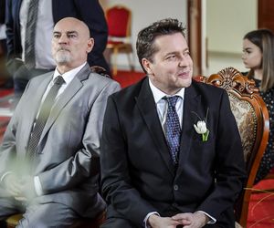 Gwiazdor Na Wspólnej zaatakowany przez fankę! Niech pan już przestanie chlać!