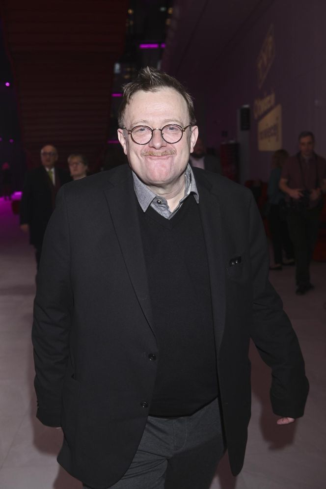 . Schudł i zapuścił wąsy
