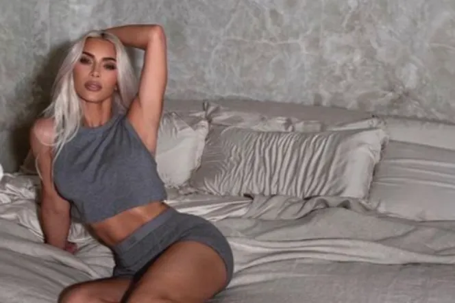 Kim Kardashian pokazała sypialnię. Fani porównali ją do kostnicy. Jest aż tak źle?