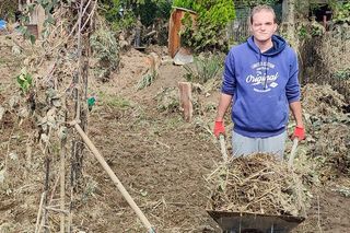 Wychowankowie poprawczaka w Raciborzu pomagają usuwać skutki powodzi. Są chętni do pomocy