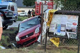 70-latka wypadła z auta, 13-letnie dziecko ranne. Wstrząsająće szczegóły wypadku w Mlęcinie