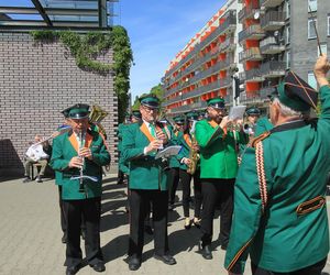 Warszawa pielęgnuje tradycję hutniczą. Kolorowa parada przeszła ulicami miasta