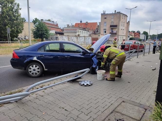 Wypadek na Al. Jana Pawła II w Lesznie