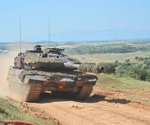 Ponad 400 nowych wozów bojowych i modernizacja czołgów. Niemcy kuszą Grecję