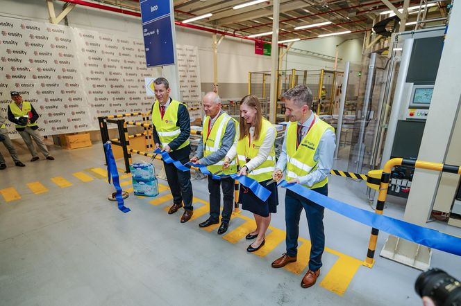 Esiity w Oławie świętuje uruchomienie nowej linii i nowy produkt