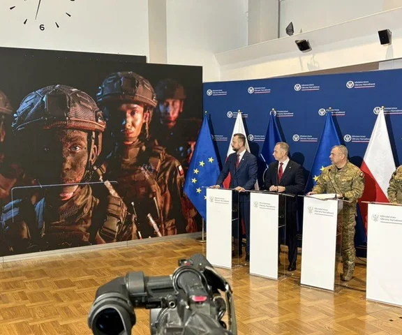 Pierwsza pomoc, cyberbezpieczeństwo, przetrwanie. Rusza program szkoleń „wGotowości” dla wszystkich