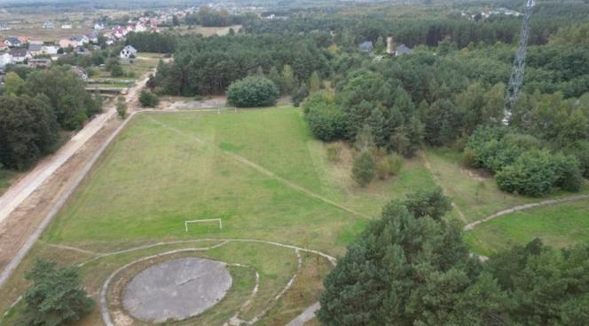 Nowe inwestycje w mieście i gminie Piekoszów. Są pieniądze na boisko i kanalizację