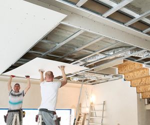 Jak obniżyć sufit? Sprawdź dostępne rozwiązania