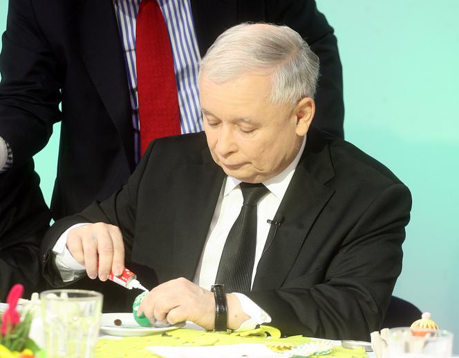 Prezes Jarosław Kaczyński malował PiSanki