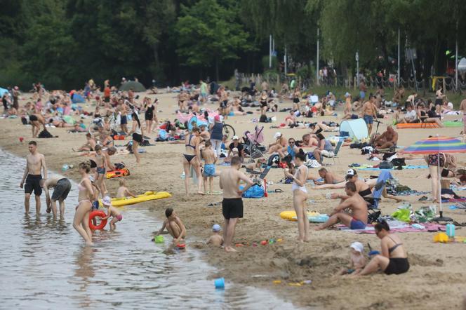 Plażowicze opanowali Pogorię III. Rekordowa frekwencja