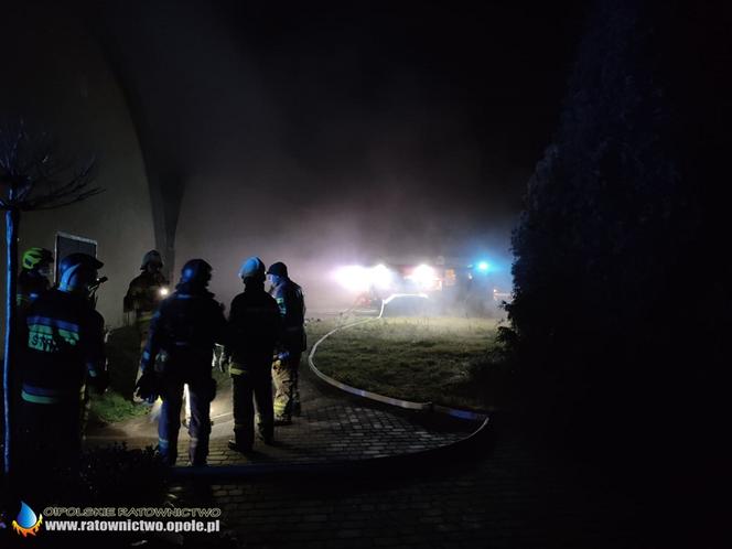 Pożar hotelu w Chrząstowicach. Jedna osoba zginęła, dwie są ranne 