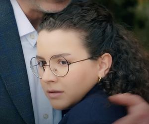Ege będzie opiekował się Zeynep, a Bulent zacznie podejrzewać, że coś ich łączy.