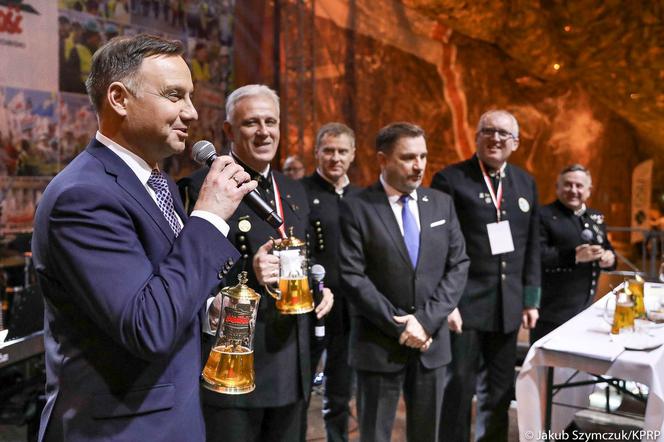 Prezydent Duda pił piwo w towarzystwie Kukiza: "Hmmmm... Męski wieczór". Są ZDJĘCIA