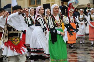 Parada zespołów w ramach Międzynarodowych Spotkań Folklorystycznych 2025 w Lublinie