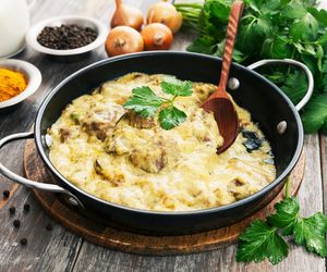 Łopatka duszona w sosie ze śmietanką - delikatna jak nigdy