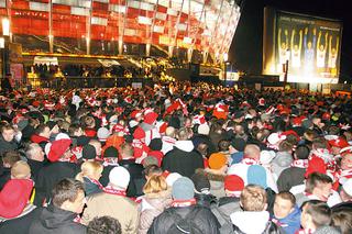 MECZ POLSKA - PORTUGALIA: Tłumy na Stadionie Narodowym na meczu Polska-Portugalia