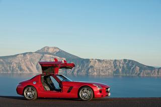 Mercedes-Benz SLS AMG