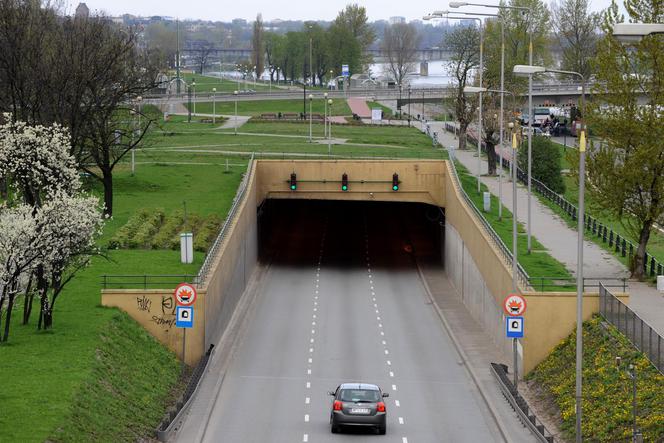 Czy w tunelu Wisłostrady będzie odcinkowy pomiar prędkości?