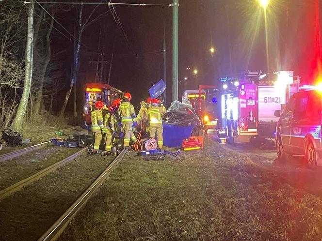 Tragiczny wypadek w Sosnowcu. Nie żyje pasażer 