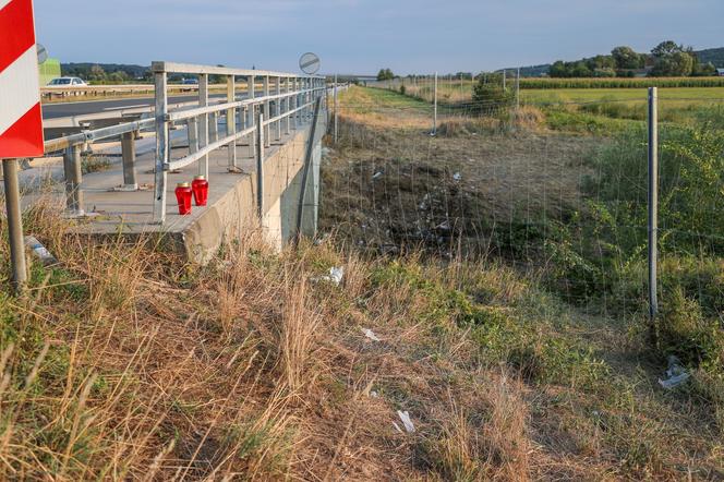 Na ziemi leży różaniec i pudełko z Matką Boską. Wstrząsający obraz po katastrofie autokaru na Chorwacji