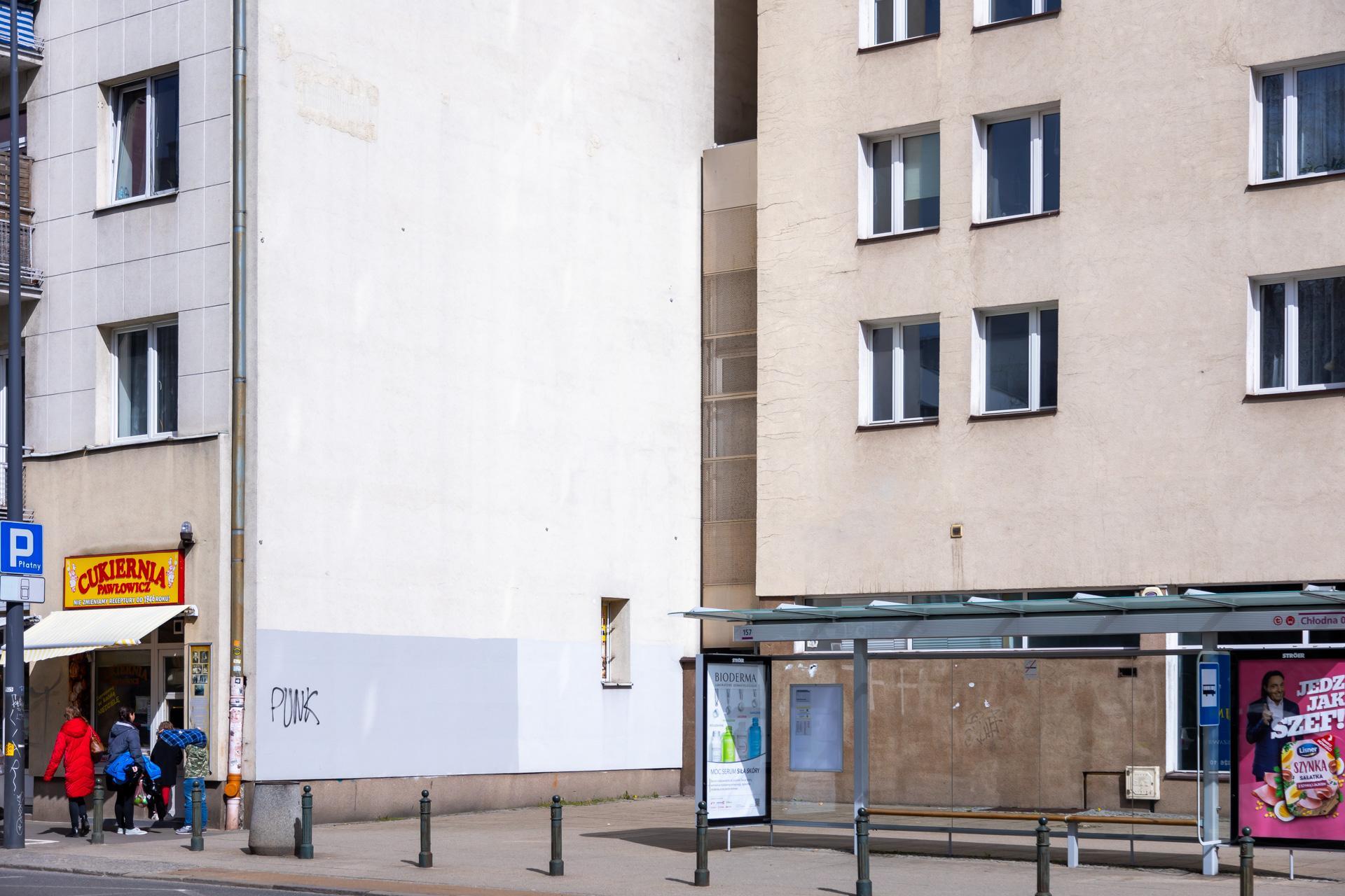 To najwęższy dom na świecie - zdjęcia. Dom Kereta stoi w Warszawie, ma jedynie 152 cm szerokości