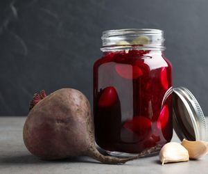 Zakwas z buraków zrobię dopiero dziś. Dzięki sekretnemu składnikowi jest gotowy na Wigilię 