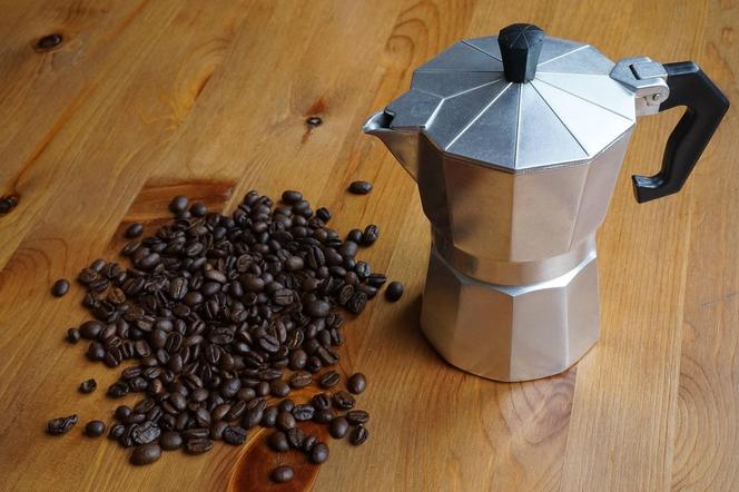 Co trzeba przygotować, by zrobić idealną mleczną kawę?