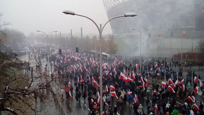 Marsz Niepodległości 2016 w Warszawie