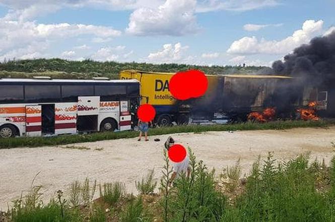 Wypadek na DK1 w Bogusławicach: Trasa całkowicie zablokowana