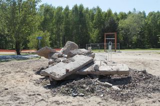 Potworki ursynowskie robią furorę w sieci. Mieszkańcy dzielnicy podzieleni. „Kto na to pozwalał”