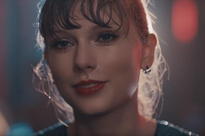 Taylor Swift została zaatakowana przez fanów! Co spotkało gwiazdę? 