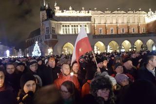 Milczący protest. Krakowianie zebrali się przeciw przemocy i w geście solidarności [AUDIO, GALERIA]