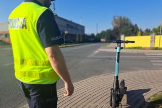 Pijany w sztok nastolatek taranował auta na hulajnodze elektrycznej 