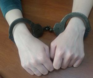Koszmar w Oświęcimiu. 29-latka z ostrym narzędziem miała grozić sąsiadce śmiercią