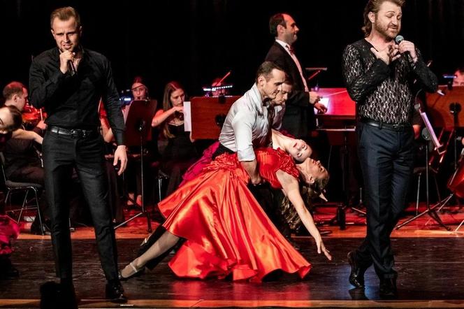 Magiczny koncert „Pod Dachami Paryża już dzisiaj w RCK-u.